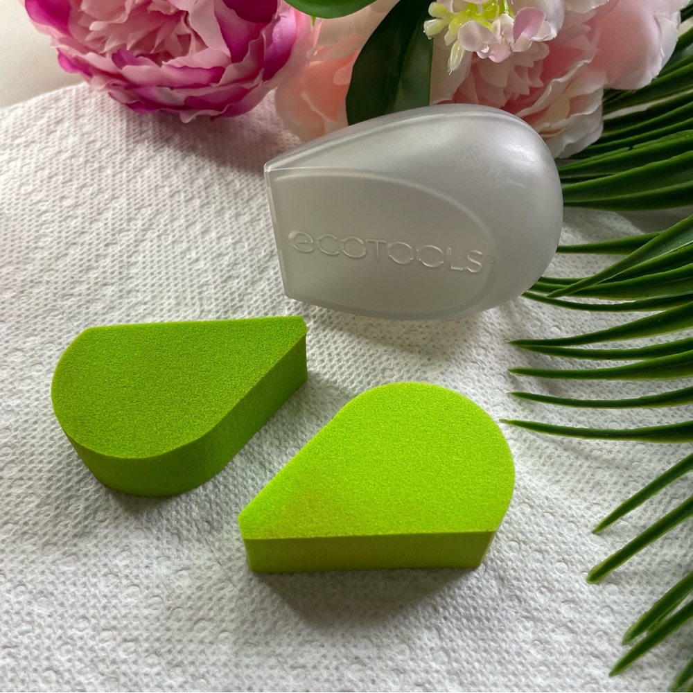 Bundle of Ecotools Beauty Blenders
